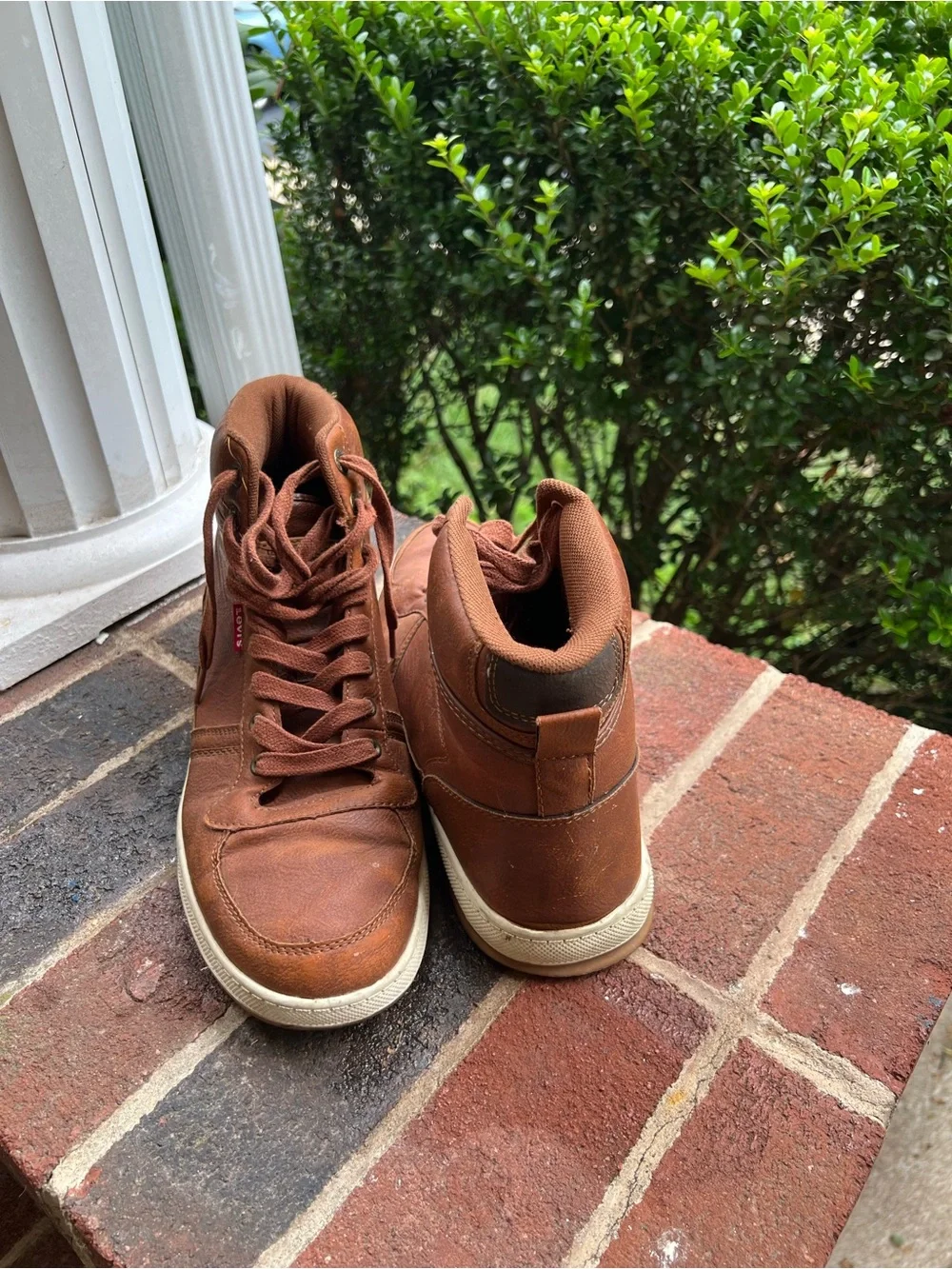 Levi's Men's Tan/Brown High-Top Lace-Up Sneakers